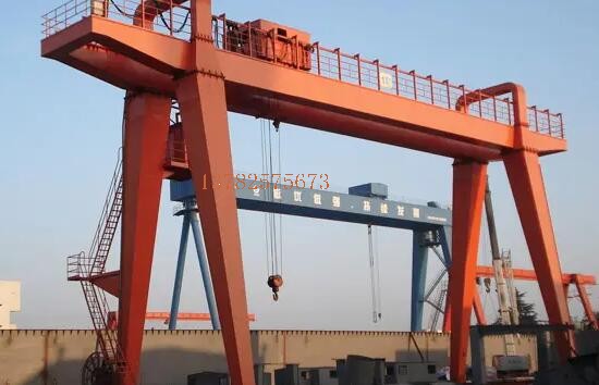 采購門式起重機(jī)應(yīng)注意的3個(gè)方面 采購門式起重機(jī)應(yīng)注意的3個(gè)方面